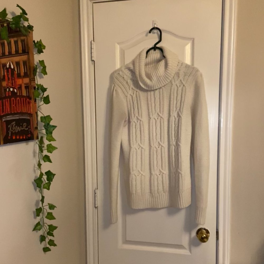 St. John's Bay Sweater, Size LT